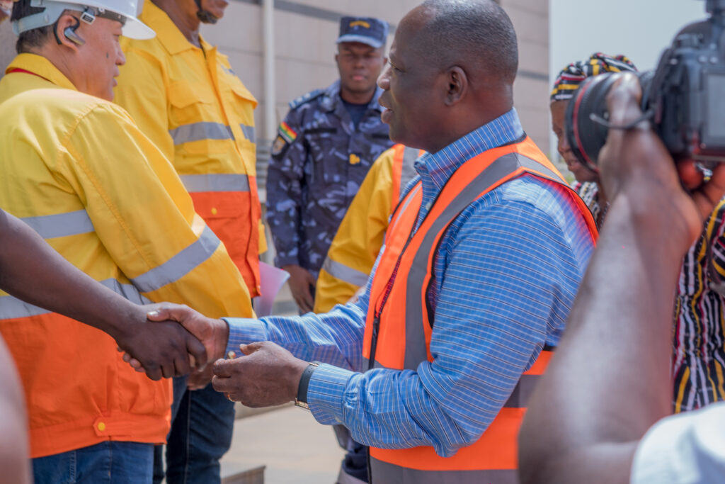 MINISTER FOR LANDS AND NATURAL RESOURCES AND DELEGATION VISIT EARL GROUP